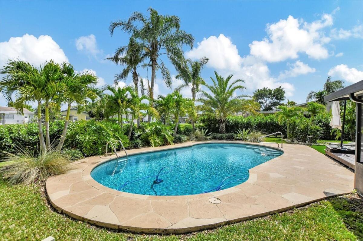 Private Tropical Oasis - Saltwater Pool