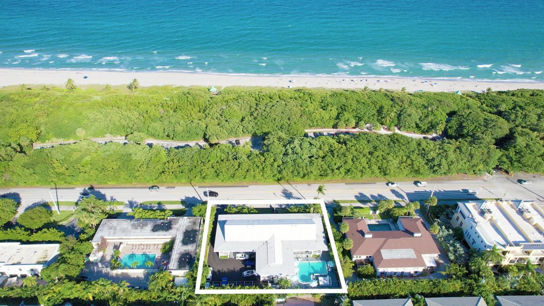Apartment Beachside 2br 2ba - Pool & Balcony - Steps To Boca Boca Raton