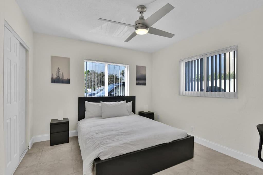 Apartment Coastal Getaway Free Parking Fast Wifi *