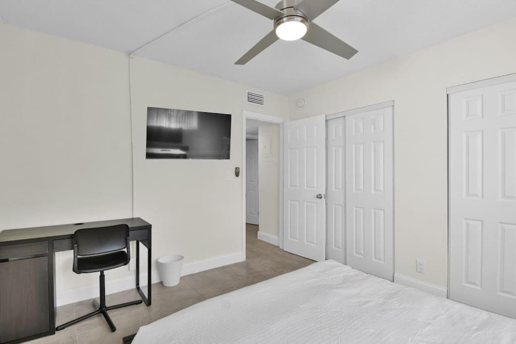 Coastal Getaway Free Parking Fast Wifi *