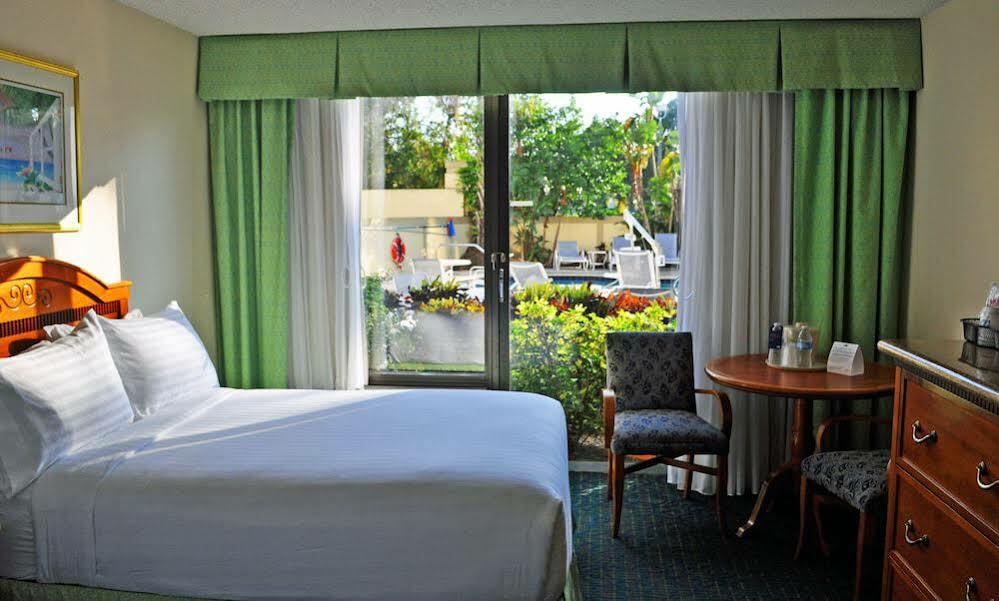 Hotel Express - West By Ihg