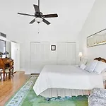 Condo In Prestigious Boca West