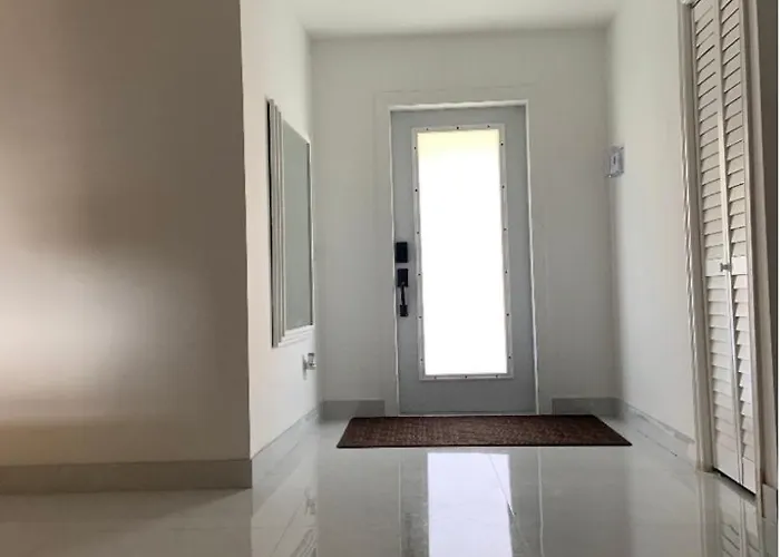 Small Room With Sharing Bathroom