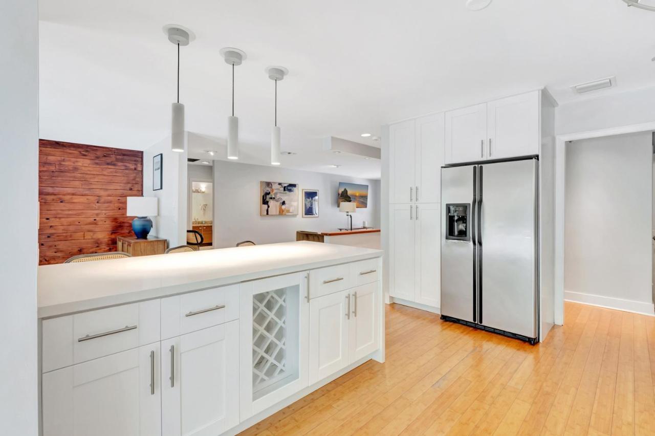 Idyllic Boca Pool Home: 4/2.5 + Study-fau & Mizner Villa