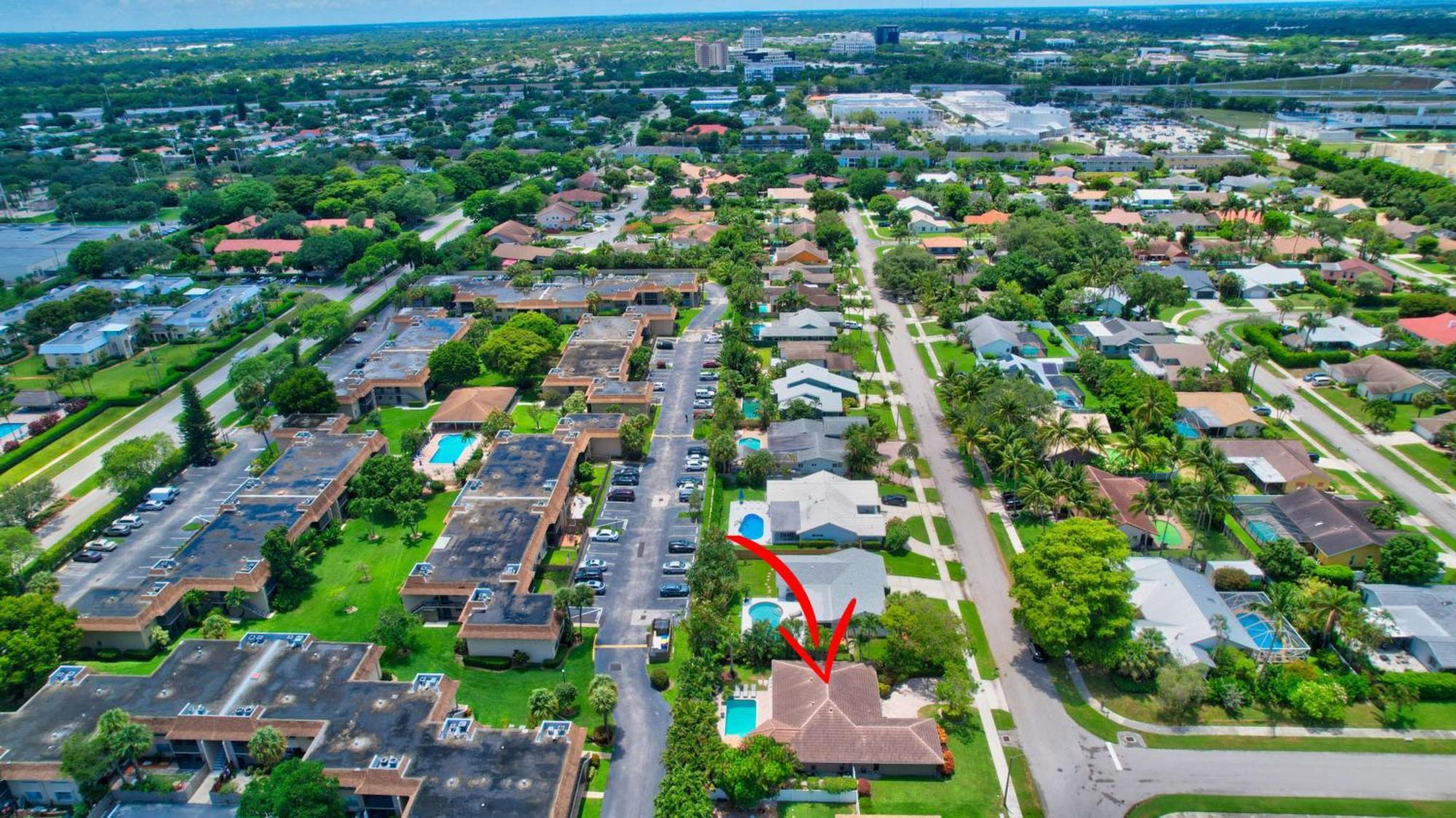 Idyllic Boca Pool Home: 4/2.5 + Study-fau & Mizner