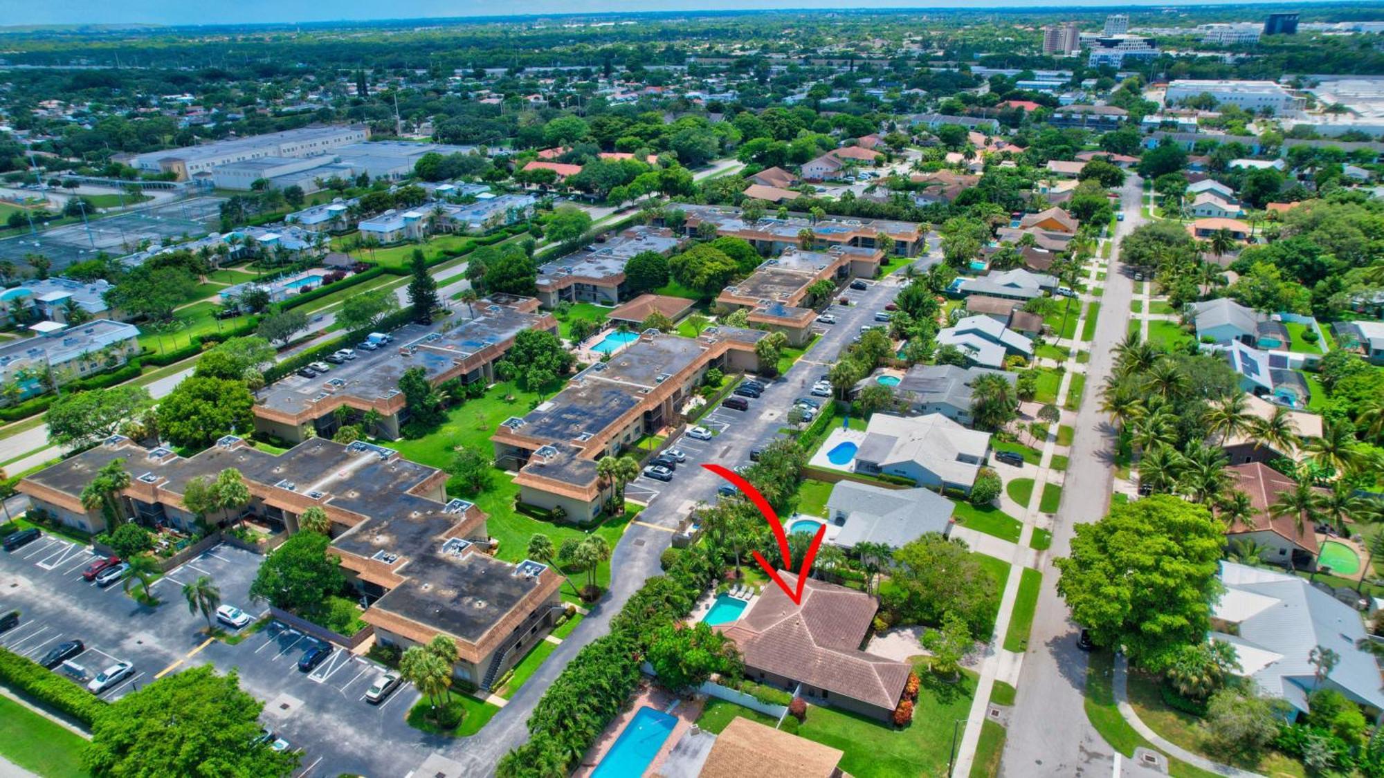 Villa Idyllic Boca Pool Home: 4/2.5 + Study-fau & Mizner Boca Raton