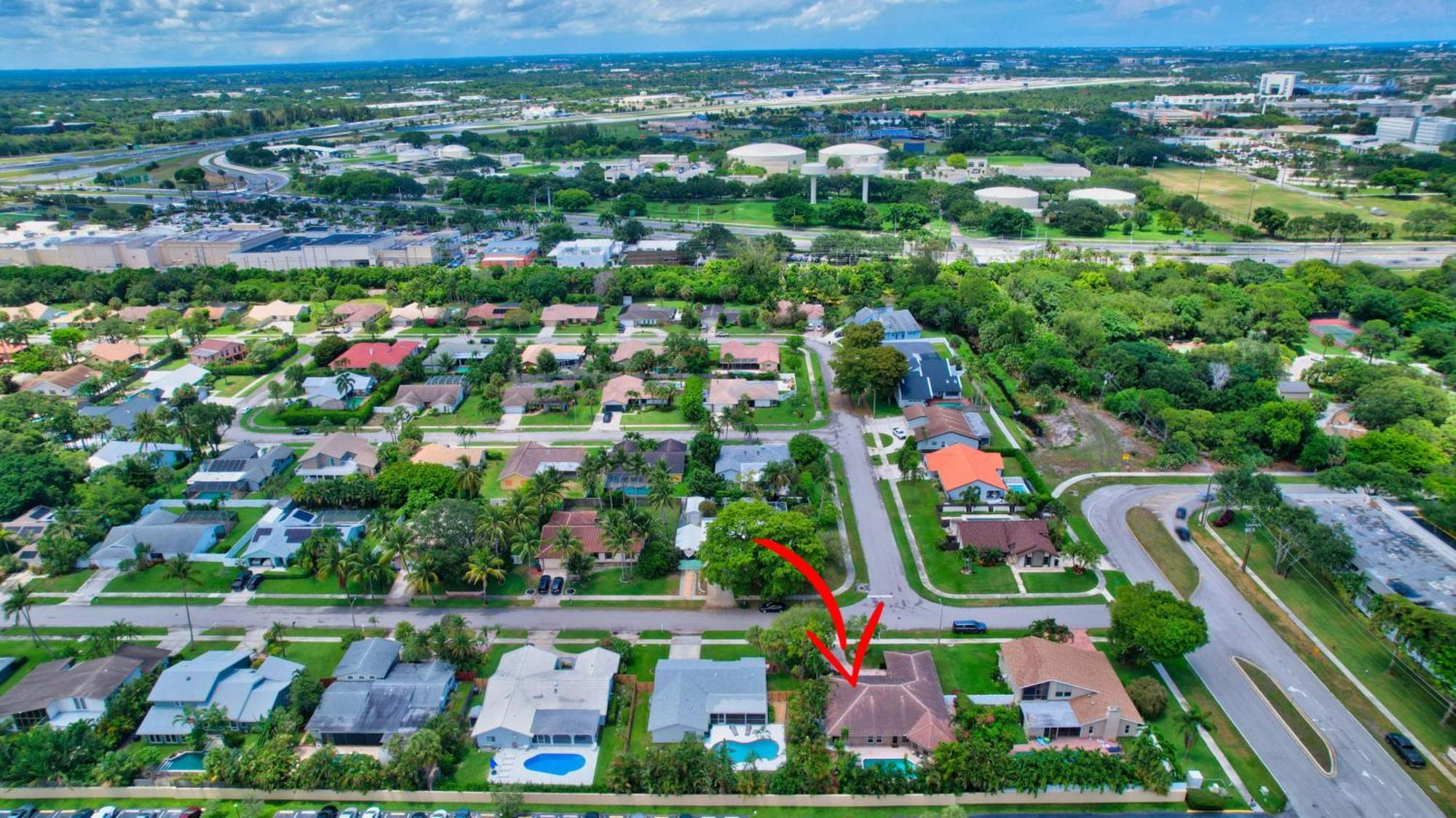 Idyllic Boca Pool Home: 4/2.5 + Study-fau & Mizner *
