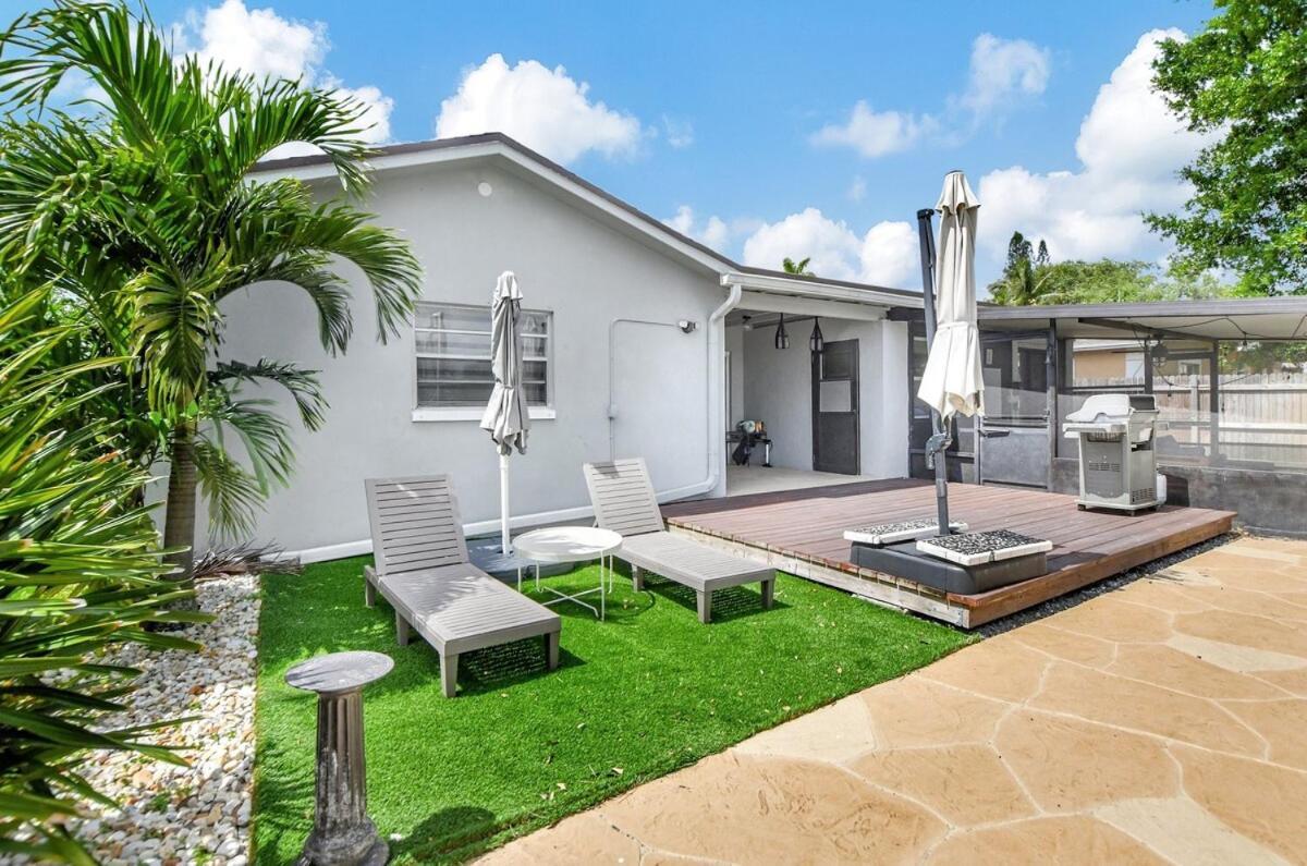 Private Tropical Oasis - Saltwater Pool Holiday home Boca Raton