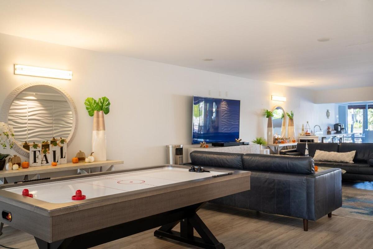 Apartment Waterfront Oasis 2br 2ba With Pool, Gym, Balcony & Parking Boca Raton