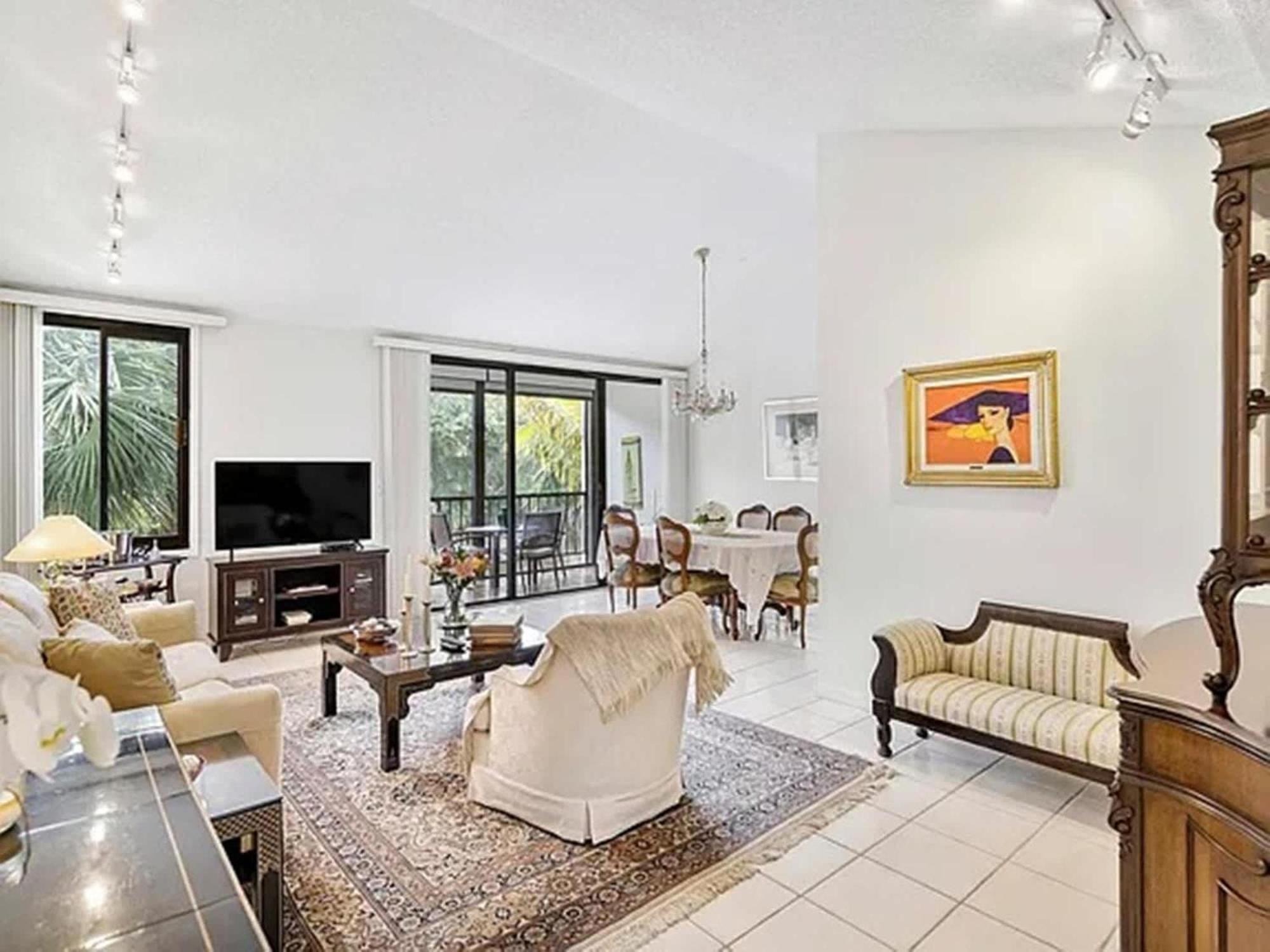 In Prestigious Boca West *
