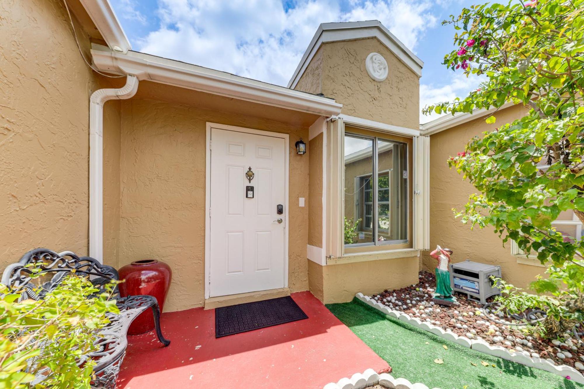 Holiday home Golf And Shop Gem With Private Pool In *