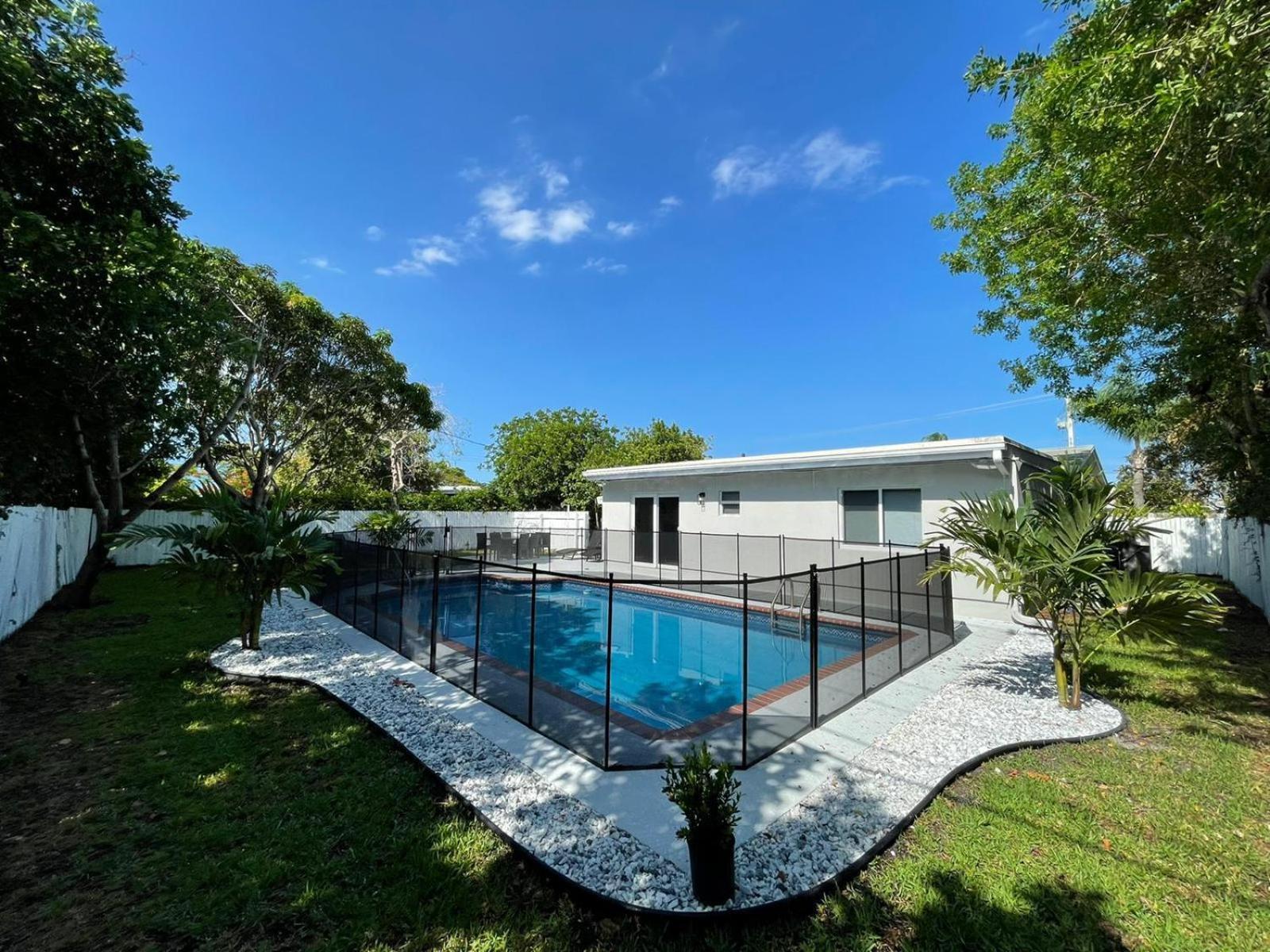 Luxe 4bd 3br Spacious Heated Pool * Boca Raton